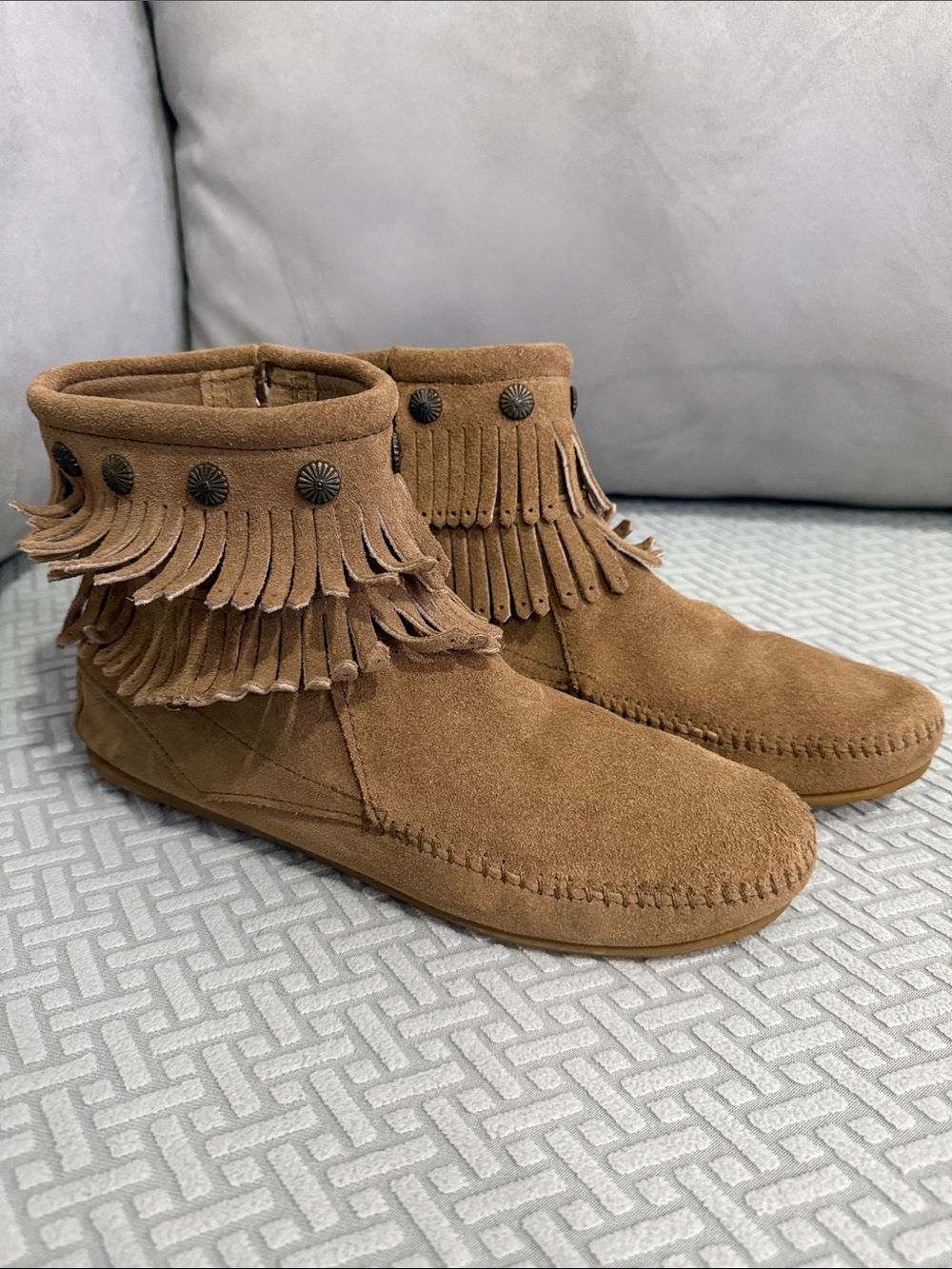 Minnetonka Women's Double-Fringe Side-Zip Bootie Rubber Sole Moccasins Size 10